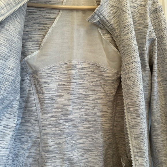 Lululemon Athletica Define Zip-Up Jacket - Picture 5 of 7